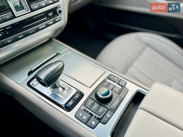 Синий Генезис G80, объемом двигателя 5 л и пробегом 84 тыс. км за 27500 $, фото 24 на Automoto.ua