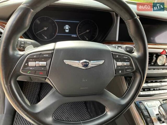 Белый Генезис G90, объемом двигателя 5 л и пробегом 177 тыс. км за 34999 $, фото 63 на Automoto.ua