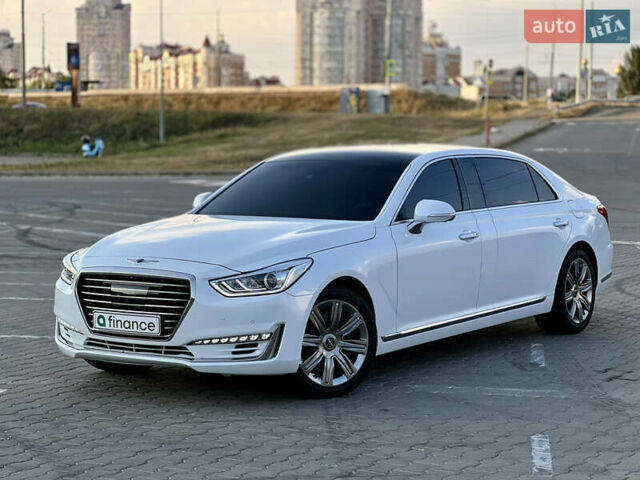 Белый Генезис G90, объемом двигателя 5.04 л и пробегом 177 тыс. км за 34900 $, фото 8 на Automoto.ua