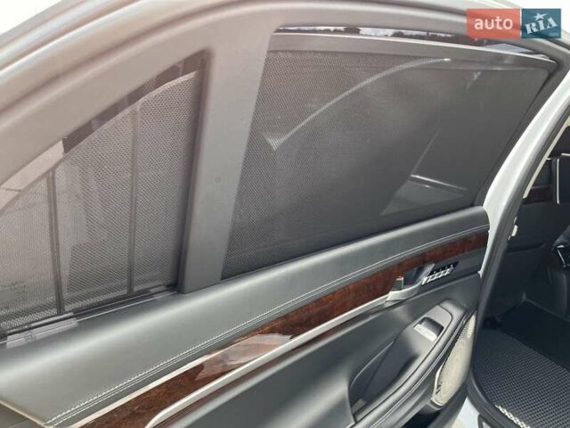 Белый Генезис G90, объемом двигателя 5 л и пробегом 177 тыс. км за 34999 $, фото 62 на Automoto.ua