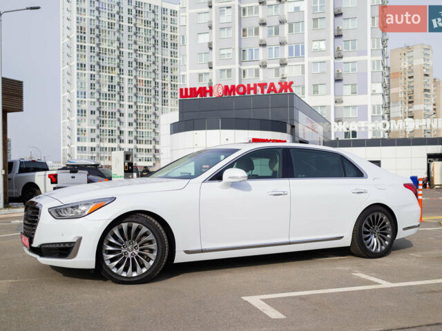 Белый Генезис G90, объемом двигателя 5 л и пробегом 207 тыс. км за 26500 $, фото 1 на Automoto.ua
