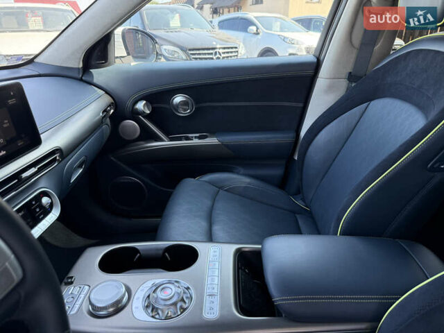 Білий Генезис GV60, об'ємом двигуна 0 л та пробігом 21 тис. км за 33900 $, фото 63 на Automoto.ua