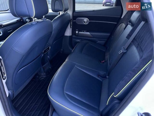 Белый Генезис GV60, объемом двигателя 0 л и пробегом 31 тыс. км за 32400 $, фото 25 на Automoto.ua