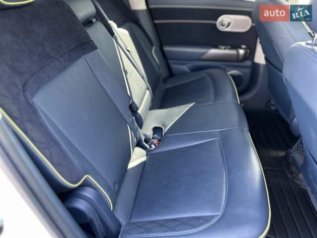 Белый Генезис GV60, объемом двигателя 0 л и пробегом 31 тыс. км за 32400 $, фото 28 на Automoto.ua
