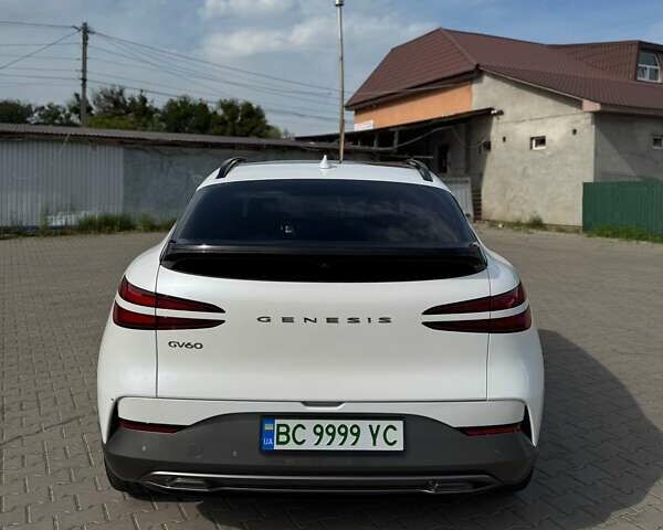 Белый Генезис GV60, объемом двигателя 0 л и пробегом 23 тыс. км за 33800 $, фото 4 на Automoto.ua