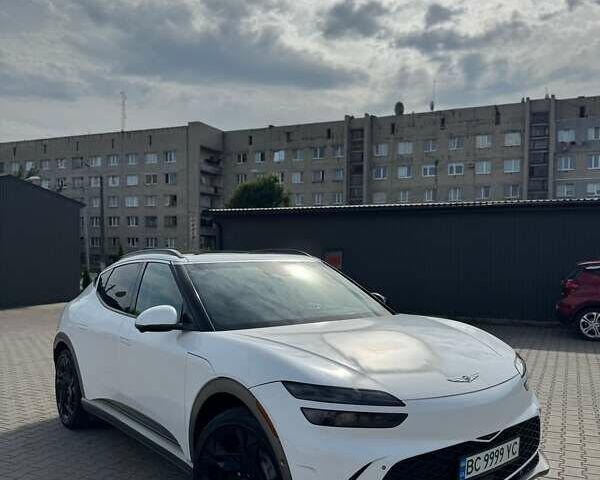 Белый Генезис GV60, объемом двигателя 0 л и пробегом 23 тыс. км за 33800 $, фото 2 на Automoto.ua