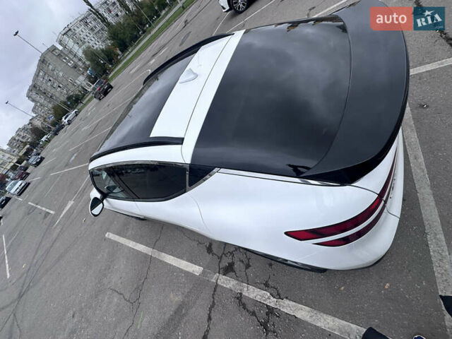Белый Генезис GV60, объемом двигателя 0 л и пробегом 300 тыс. км за 35000 $, фото 4 на Automoto.ua