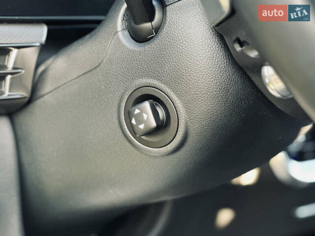 Жовтий Генезис GV60, об'ємом двигуна 0 л та пробігом 14 тис. км за 30999 $, фото 79 на Automoto.ua