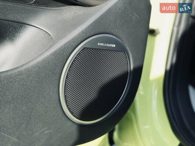 Жовтий Генезис GV60, об'ємом двигуна 0 л та пробігом 14 тис. км за 30999 $, фото 39 на Automoto.ua