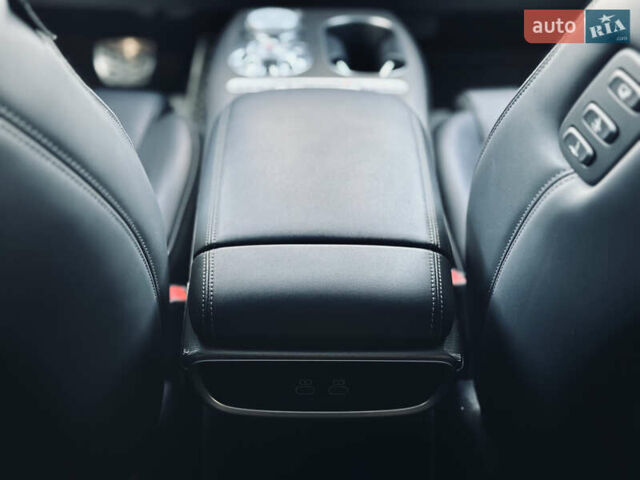 Жовтий Генезис GV60, об'ємом двигуна 0 л та пробігом 14 тис. км за 30999 $, фото 56 на Automoto.ua