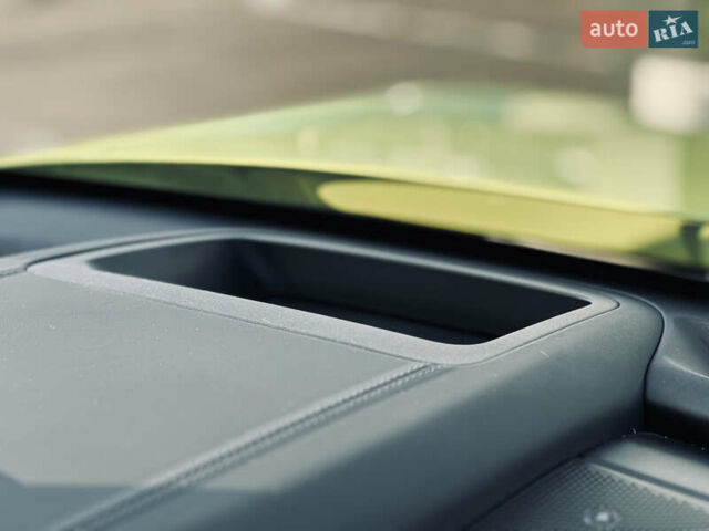 Жовтий Генезис GV60, об'ємом двигуна 0 л та пробігом 14 тис. км за 30999 $, фото 82 на Automoto.ua