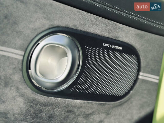 Жовтий Генезис GV60, об'ємом двигуна 0 л та пробігом 14 тис. км за 30999 $, фото 21 на Automoto.ua