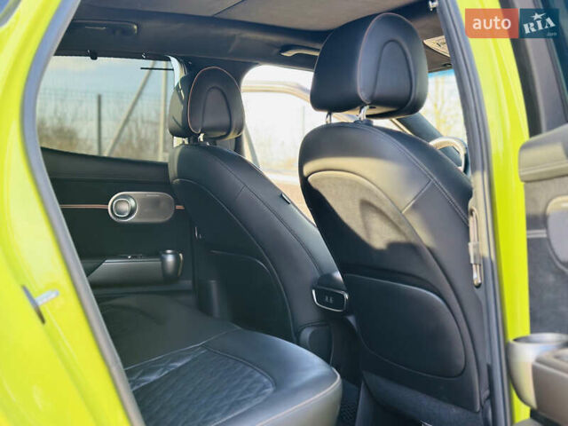 Жовтий Генезис GV60, об'ємом двигуна 0 л та пробігом 14 тис. км за 30999 $, фото 32 на Automoto.ua