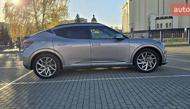 Сірий Генезис GV60, об'ємом двигуна 0 л та пробігом 76 тис. км за 37500 $, фото 10 на Automoto.ua