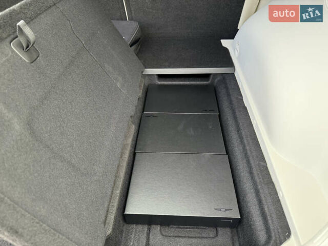 Серый Генезис GV60, объемом двигателя 0 л и пробегом 17 тыс. км за 42000 $, фото 129 на Automoto.ua