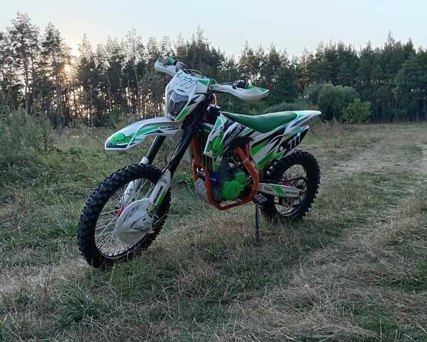 Геон Дакар, объемом двигателя 0 л и пробегом 5 тыс. км за 2000 $, фото 4 на Automoto.ua