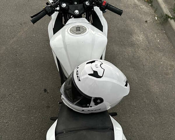 Белый Геон Тосса, объемом двигателя 0.25 л и пробегом 7 тыс. км за 1750 $, фото 6 на Automoto.ua