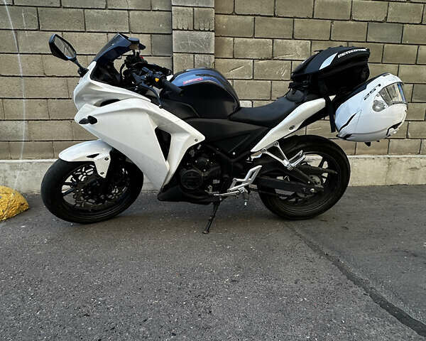 Белый Геон Тосса, объемом двигателя 0.25 л и пробегом 7 тыс. км за 1750 $, фото 5 на Automoto.ua