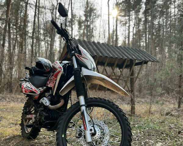 Білий Геон КС-Роад, об'ємом двигуна 0.2 л та пробігом 4 тис. км за 1300 $, фото 1 на Automoto.ua