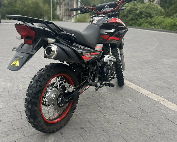 Красный Геон КС-Роад, объемом двигателя 0.2 л и пробегом 290 тыс. км за 1447 $, фото 3 на Automoto.ua