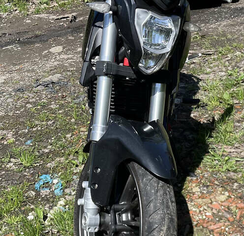 Черный Геон Benelli TNT250, объемом двигателя 0.25 л и пробегом 9 тыс. км за 1950 $, фото 2 на Automoto.ua