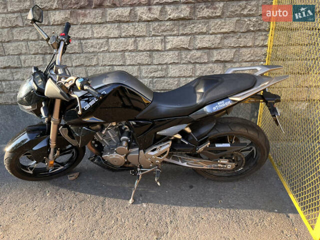 Черный Геон Benelli TNT250, объемом двигателя 0.25 л и пробегом 110 тыс. км за 2000 $, фото 6 на Automoto.ua