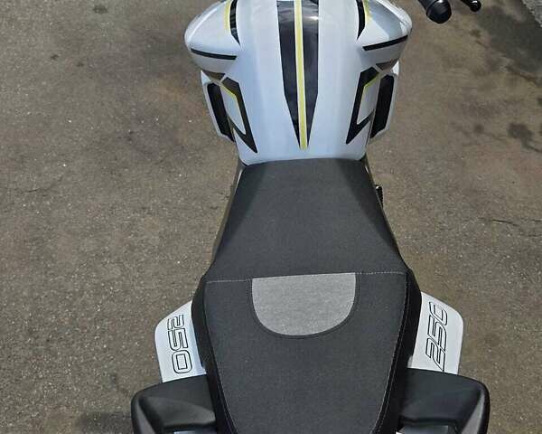 Белый Геон CR6 S, объемом двигателя 0.23 л и пробегом 1 тыс. км за 1500 $, фото 4 на Automoto.ua