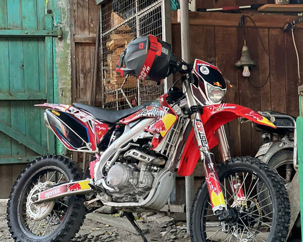 Белый Геон Dakar 250, объемом двигателя 0.25 л и пробегом 8 тыс. км за 1900 $, фото 2 на Automoto.ua