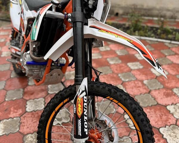 Белый Геон Dakar GNS 300, объемом двигателя 0.28 л и пробегом 5 тыс. км за 2300 $, фото 1 на Automoto.ua