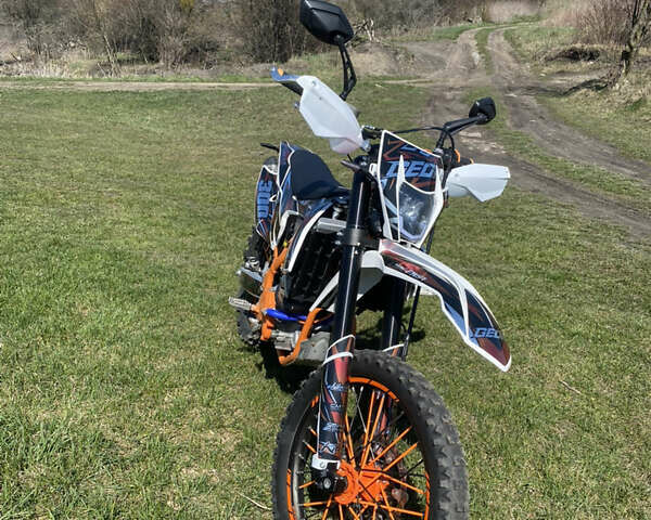 Белый Геон Dakar GNS 300, объемом двигателя 0.3 л и пробегом 4 тыс. км за 2400 $, фото 2 на Automoto.ua