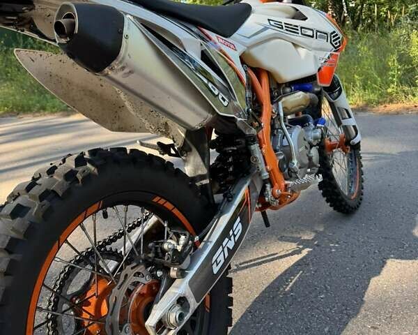 Белый Геон Dakar GNS 300, объемом двигателя 0.28 л и пробегом 1 тыс. км за 2750 $, фото 7 на Automoto.ua