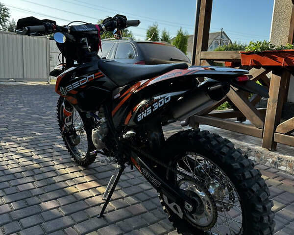 Черный Геон Dakar GNS 300, объемом двигателя 0.3 л и пробегом 1 тыс. км за 2650 $, фото 6 на Automoto.ua