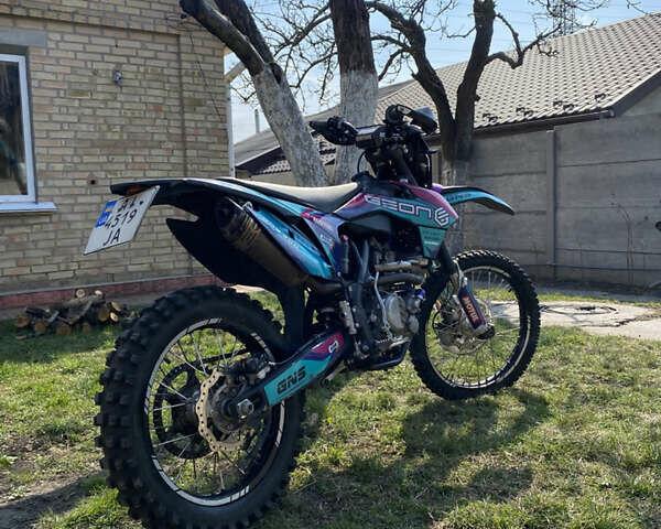 Черный Геон Dakar GNS 300, объемом двигателя 0.3 л и пробегом 5 тыс. км за 2168 $, фото 1 на Automoto.ua