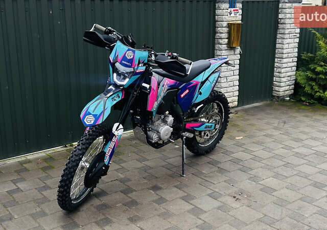 Черный Геон Dakar GNS 300, объемом двигателя 0.3 л и пробегом 1 тыс. км за 2499 $, фото 2 на Automoto.ua