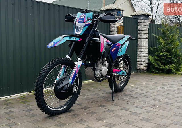 Черный Геон Dakar GNS 300, объемом двигателя 0.3 л и пробегом 1 тыс. км за 2499 $, фото 6 на Automoto.ua