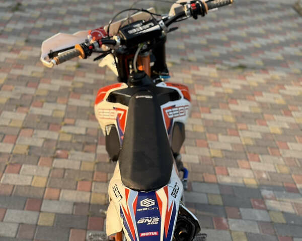 Геон Dakar GNS 300, объемом двигателя 0.3 л и пробегом 1 тыс. км за 2350 $, фото 5 на Automoto.ua