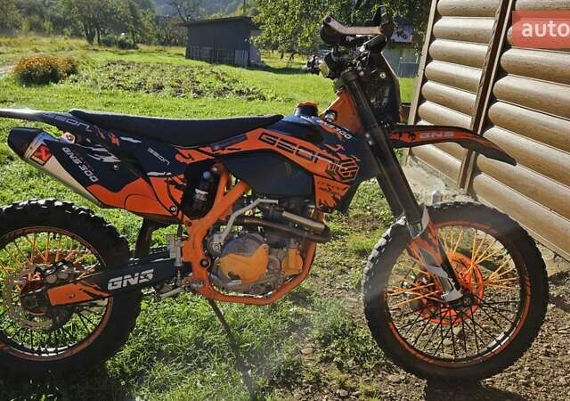 Геон Dakar GNS 300R, объемом двигателя 0.3 л и пробегом 2 тыс. км за 2550 $, фото 2 на Automoto.ua