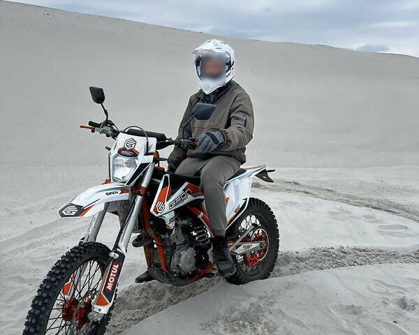 Геон Dakar GNX 250, об'ємом двигуна 0.25 л та пробігом 9 тис. км за 3000 $, фото 2 на Automoto.ua