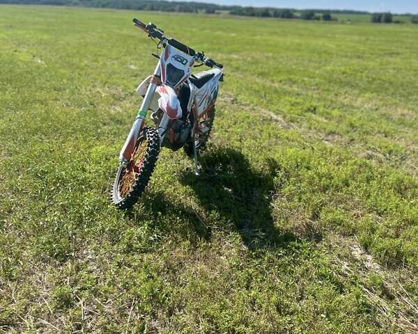 Оранжевый Геон Dakar GNX 250, объемом двигателя 0 л и пробегом 4 тыс. км за 2600 $, фото 4 на Automoto.ua