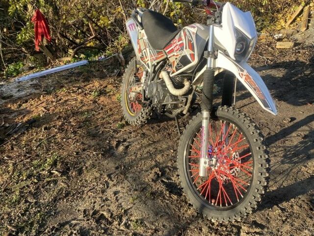 Геон Інша, об'ємом двигуна 0.25 л та пробігом 0 тис. км за 1250 $, фото 3 на Automoto.ua