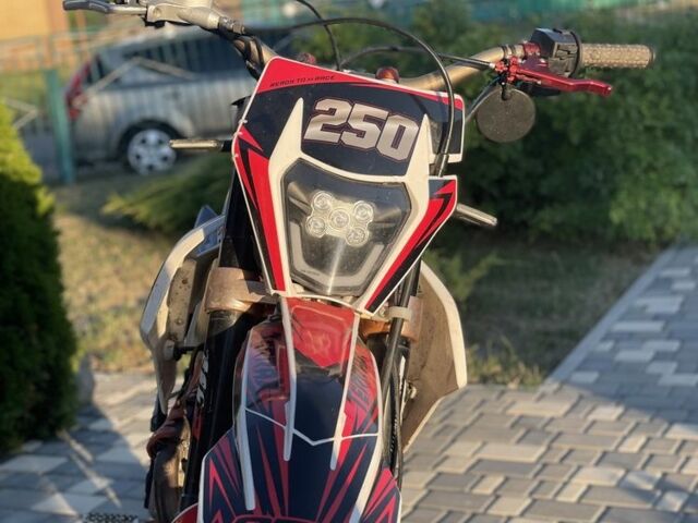 Геон Інша, об'ємом двигуна 0.25 л та пробігом 0 тис. км за 1100 $, фото 2 на Automoto.ua