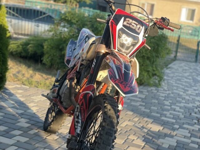 Геон Інша, об'ємом двигуна 0.25 л та пробігом 0 тис. км за 1100 $, фото 1 на Automoto.ua