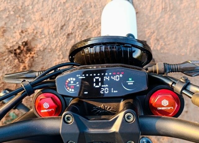 Геон Інша, об'ємом двигуна 0.3 л та пробігом 0 тис. км за 2400 $, фото 5 на Automoto.ua