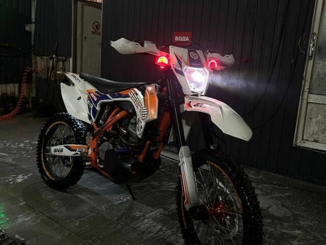 Геон Інша, об'ємом двигуна 0.3 л та пробігом 0 тис. км за 1999 $, фото 5 на Automoto.ua