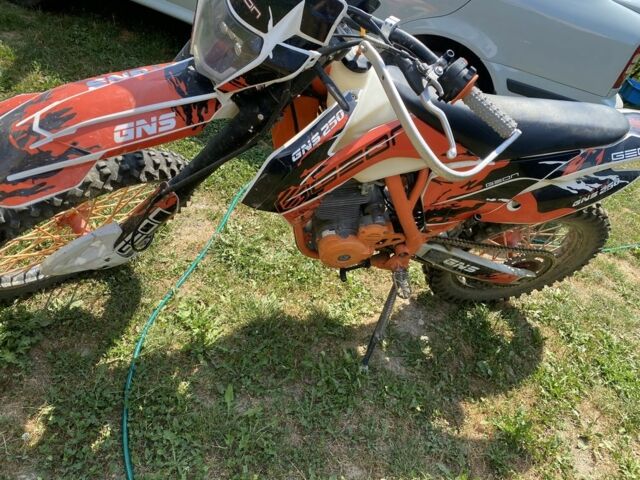 Геон Другая, объемом двигателя 0.25 л и пробегом 0 тыс. км за 1550 $, фото 4 на Automoto.ua