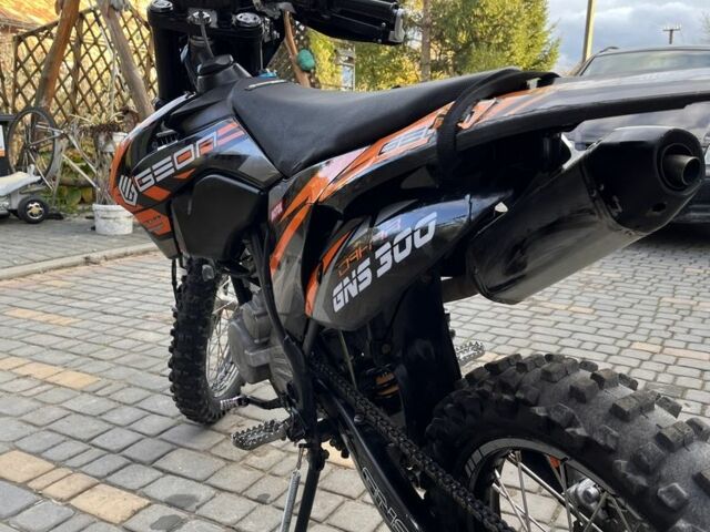 Геон Інша, об'ємом двигуна 0.3 л та пробігом 0 тис. км за 2200 $, фото 2 на Automoto.ua