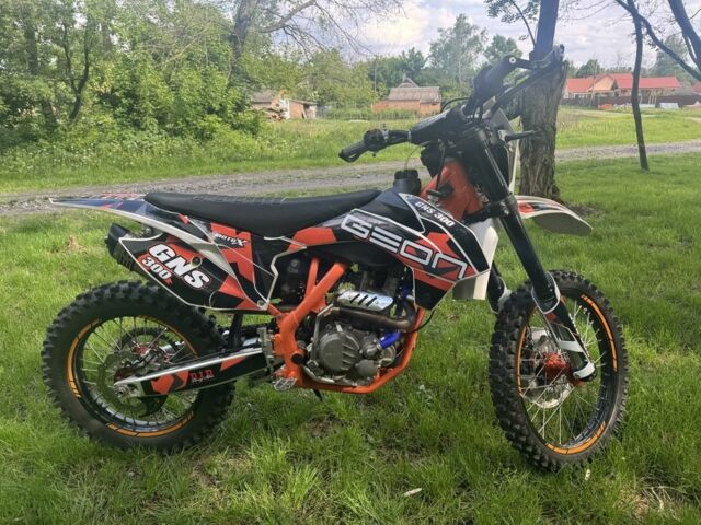 Геон Інша, об'ємом двигуна 0.3 л та пробігом 0 тис. км за 2000 $, фото 2 на Automoto.ua