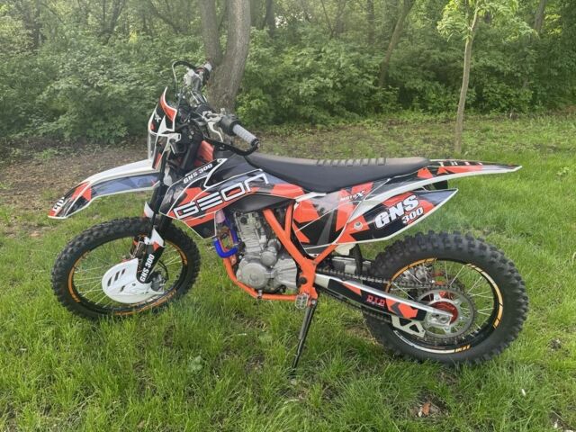 Геон Інша, об'ємом двигуна 0.3 л та пробігом 0 тис. км за 2000 $, фото 6 на Automoto.ua
