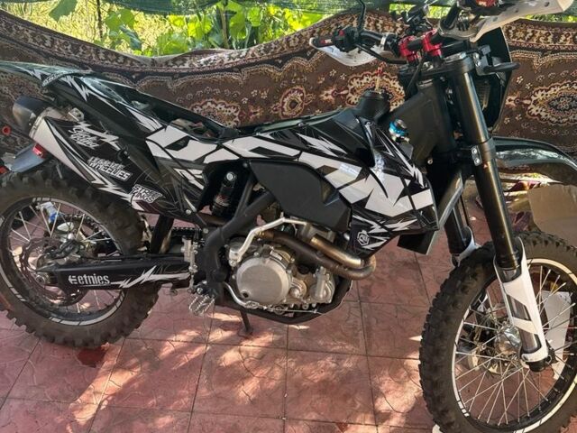 Геон Інша, об'ємом двигуна 0.3 л та пробігом 0 тис. км за 2000 $, фото 3 на Automoto.ua