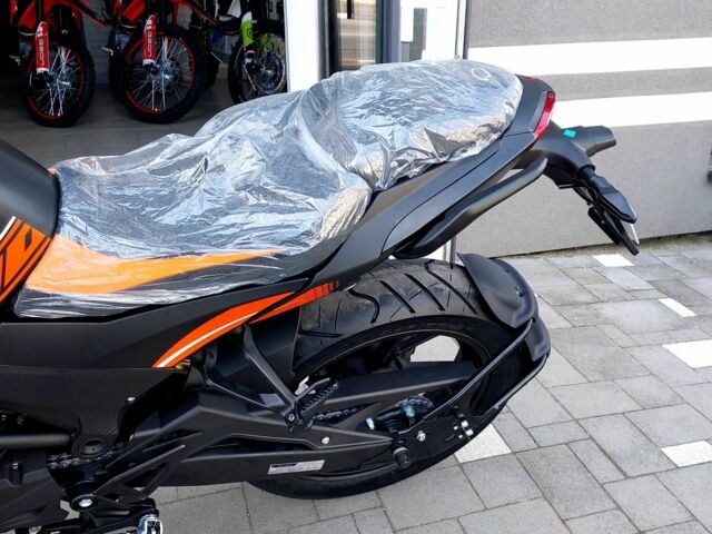 Геон Інша, об'ємом двигуна 0.3 л та пробігом 0 тис. км за 1989 $, фото 9 на Automoto.ua